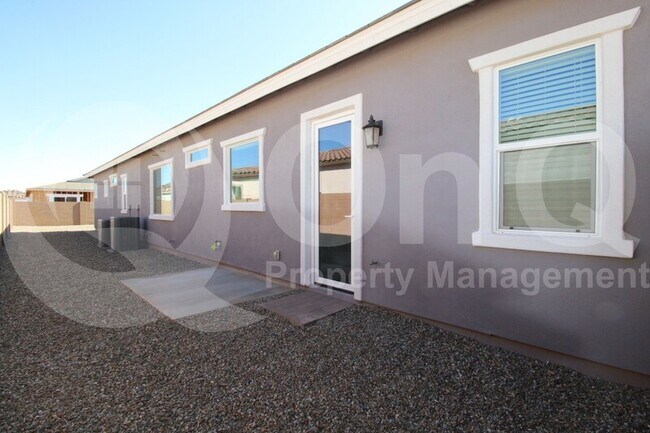 941 W Treasure Trl Apache Junction, AZ 85120 photo 3