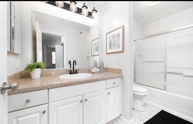 3529 Paseo De Elenita Oceanside, CA 92056 photo 5