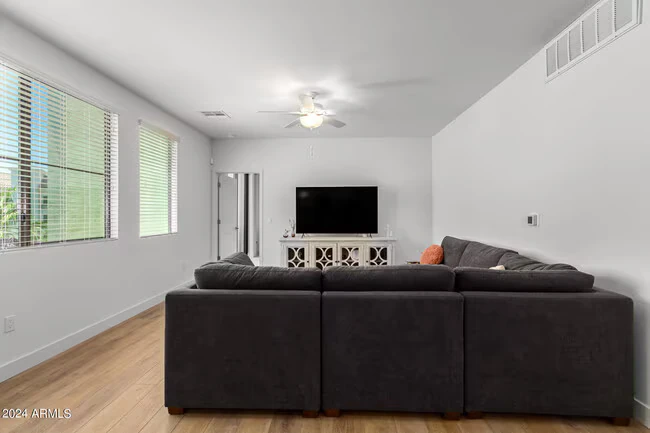 2511 W Queen Creek Rd Chandler, AZ 85248 photo 5