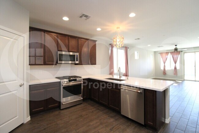 12449 W Forest Pleasant Pl Peoria, AZ 85383 photo 3
