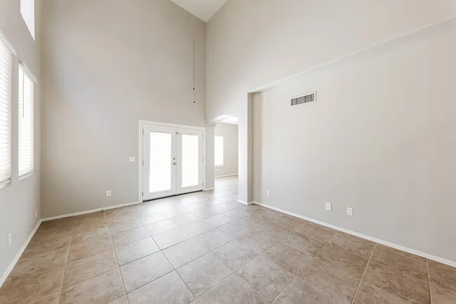 4907 W Marco Polo Rd Glendale, AZ 85308 photo 5