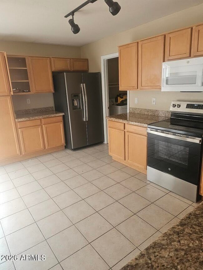 43839 Rio Grande Dr Maricopa, AZ 85138 photo 3