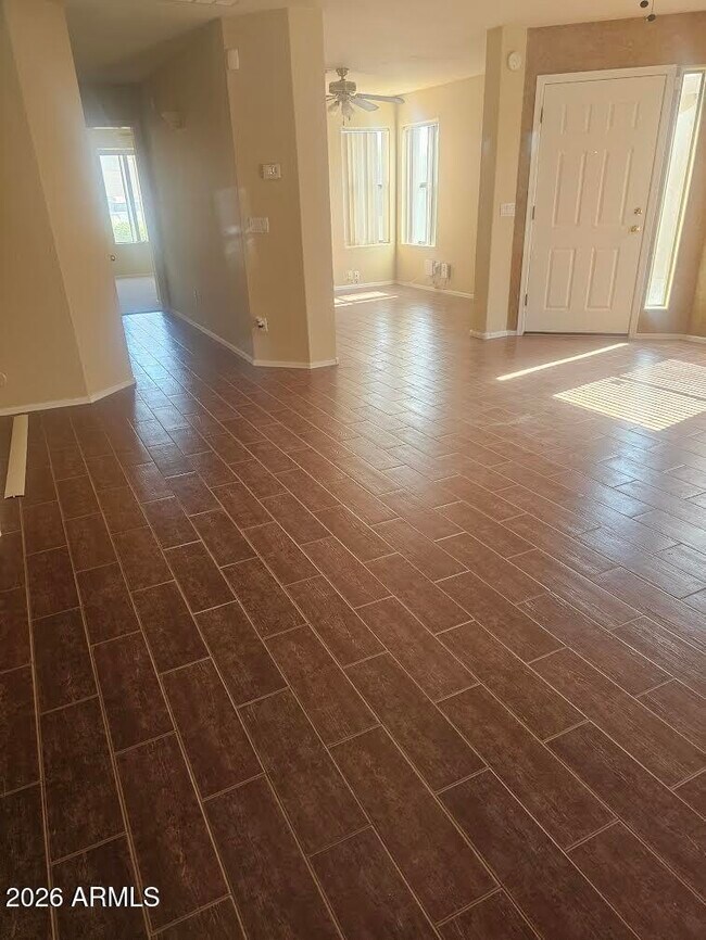 43839 Rio Grande Dr Maricopa, AZ 85138 photo 2
