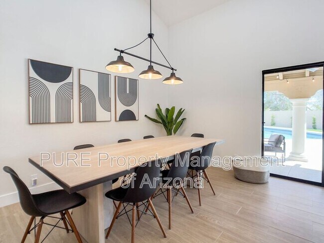 11201 N 45th Way Phoenix, AZ 85028 photo 3