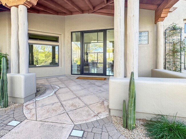 10685 E Cottontail Ln Scottsdale, AZ 85255 photo 4