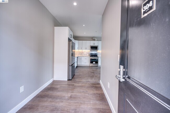 4202 Telegraph Ave Oakland, CA 94609 photo 3