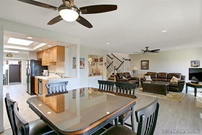 2249 Del Mar Scenic Pkwy Del Mar, CA 92014 photo 4