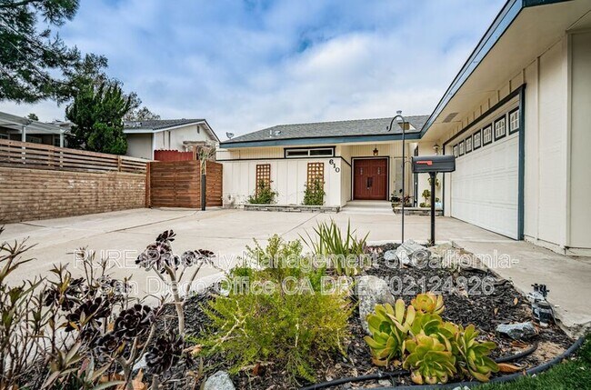 610 Melrose Ave Chula Vista, CA 91910 photo 4