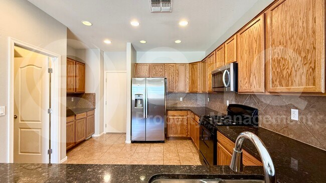27297 N 172nd Ln Surprise, AZ 85387 photo 3