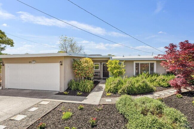 53 Labrea Way photo 2