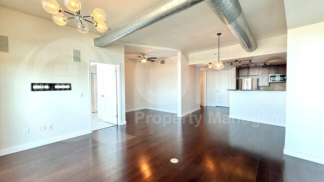 310 S 4th St Phoenix, AZ 85004 photo 5