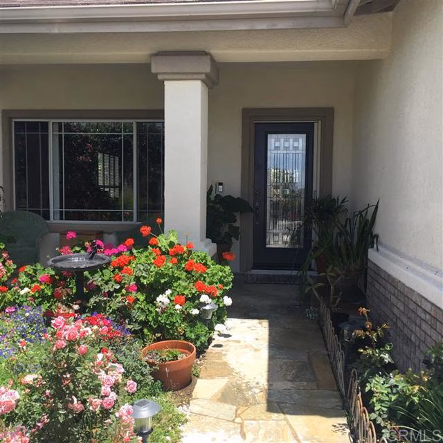 459 Lexington Cir Oceanside, CA 92057 photo 3