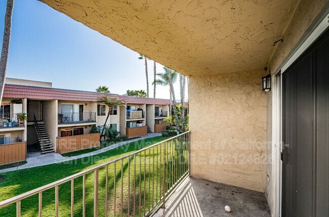 589 N Johnson Ave El Cajon, CA 92020 photo 3