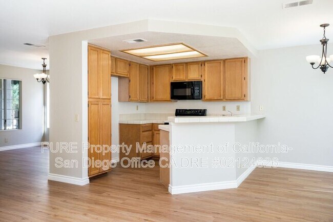 10985 Avenida De Los Lobos San Diego, CA 92127 photo 5