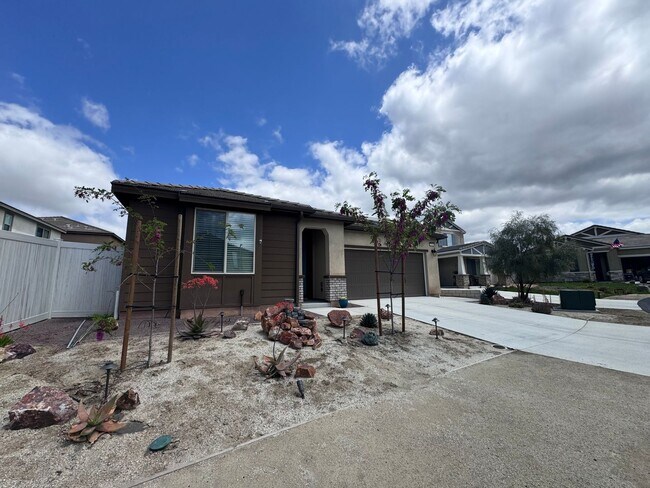 27815 Sunflower Ct Valley Center, CA 92082 photo 2