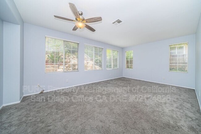 645 Camino Magnifico San Marcos, CA 92069 photo 4