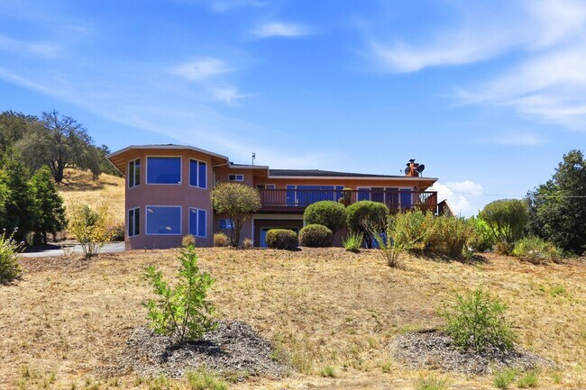 Million Dollar Views! Available Now! photo 2