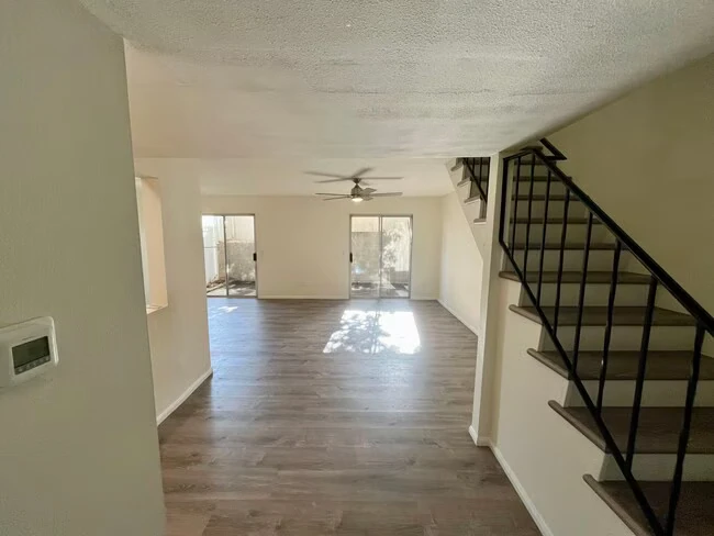 2112 E Vista Way Vista, CA 92084 photo 3