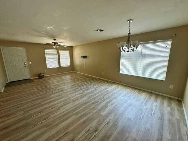 7063 W Palmaire Ave Glendale, AZ 85303 photo 5
