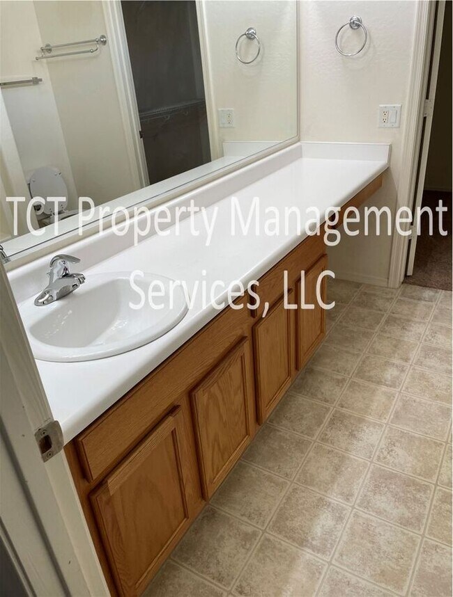 23420 W Cocopah St Buckeye, AZ 85326 photo 3