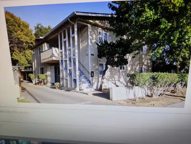 498 Doyle Rd San Jose, CA 95129 photo 2