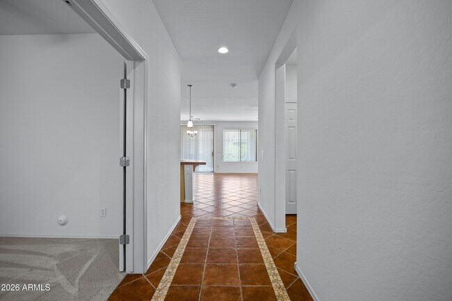 42406 W Falling Star Dr Maricopa, AZ 85138 photo 3