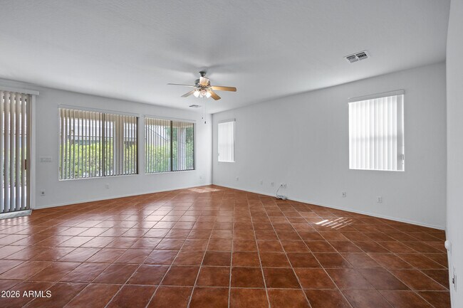42406 W Falling Star Dr Maricopa, AZ 85138 photo 4