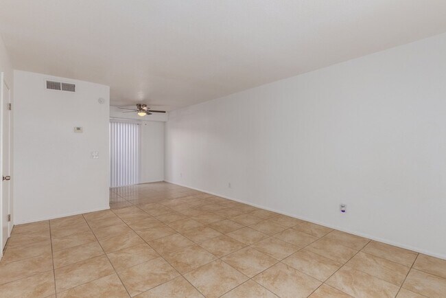 6030 W Oregon Ave Glendale, AZ 85301 photo 5