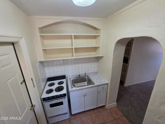 521 W 5th St Tempe, AZ 85281 photo 3