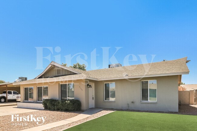 3127 W Shangri La Rd photo 2