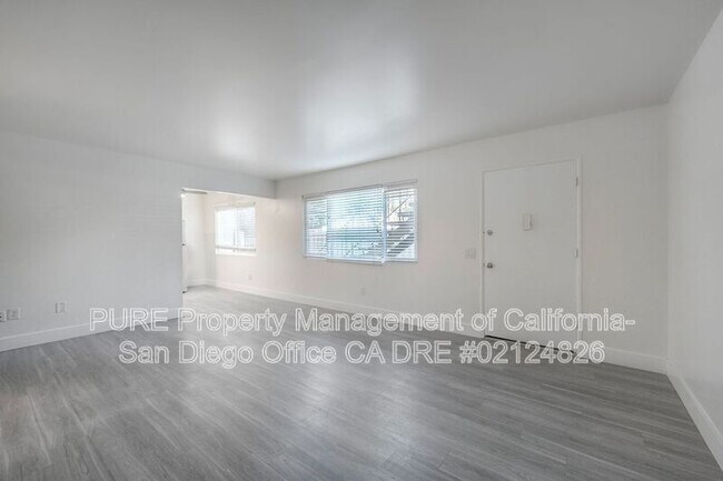 3133 Jefferson St Carlsbad, CA 92008 photo 2