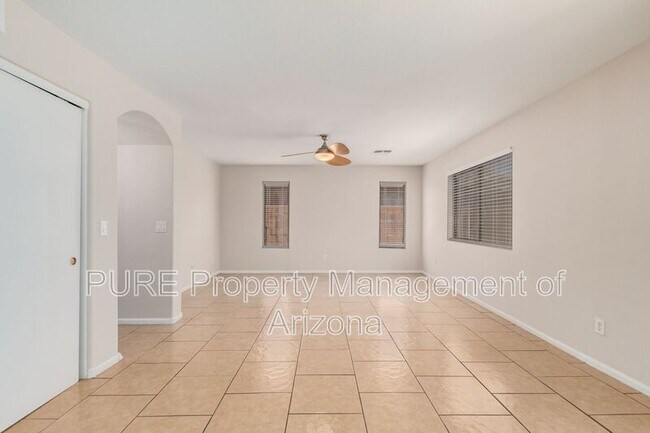 28026 N 23rd Dr Phoenix, AZ 85085 photo 2