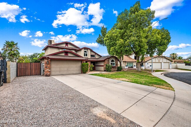610 N Rosemont Cir Mesa, AZ 85205 photo 3