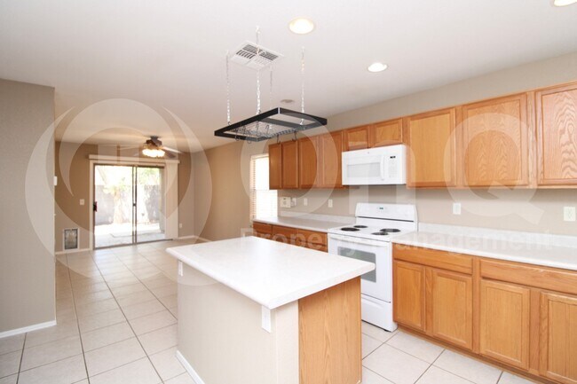 3694 E Jasper Dr Gilbert, AZ 85296 photo 3