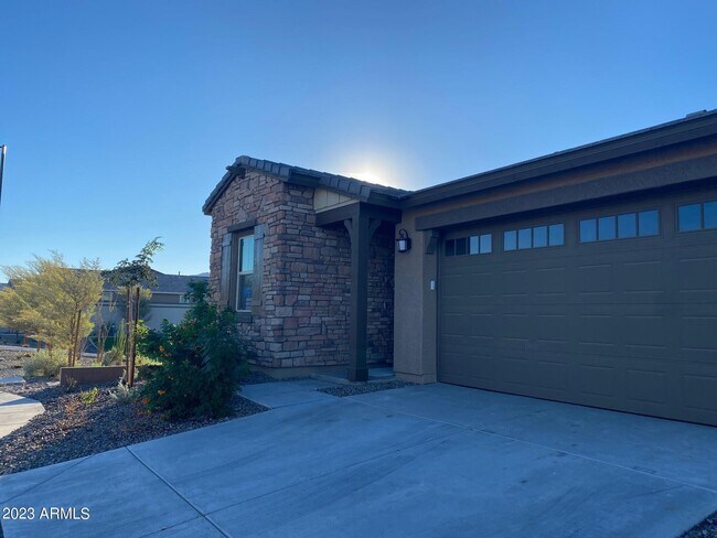 1651 W Paseo Way Phoenix, AZ 85041 photo 3