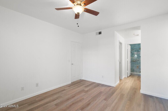 7008 E Gold Dust Ave Paradise Valley, AZ 85253 photo 4