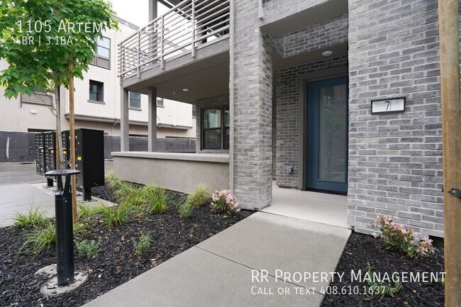 1105 Artemisia Ter Sunnyvale, CA 94086 photo 2
