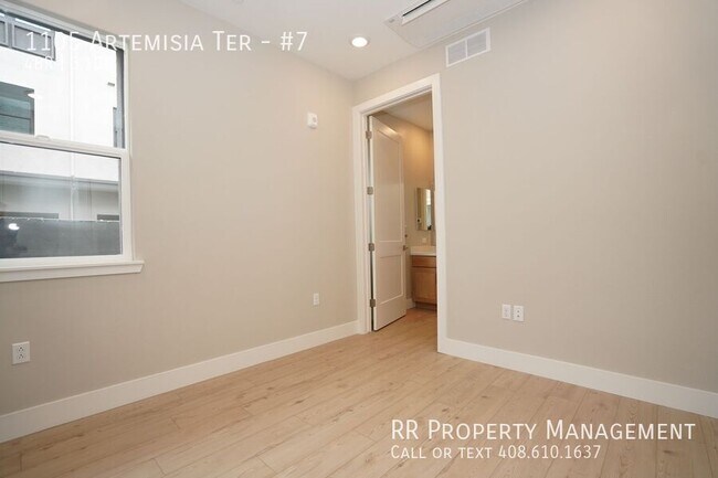 1105 Artemisia Ter Sunnyvale, CA 94086 photo 5
