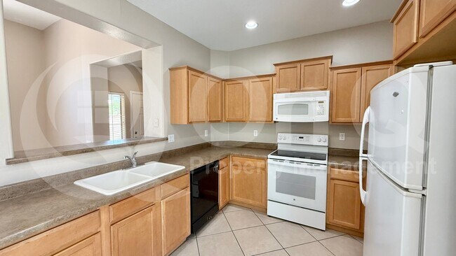 8306 W Sheridan St Phoenix, AZ 85037 photo 4