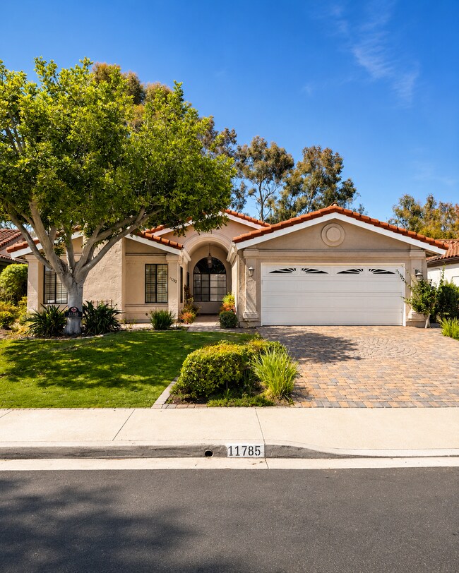 11785 Avenida Sivrita San Diego, CA 92128