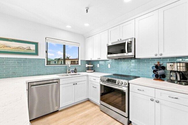 2808 Bayside Walk San Diego, CA 92109 photo 3