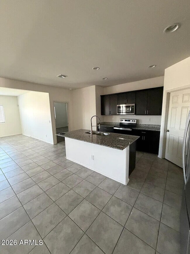 4816 S 111th Dr Tolleson, AZ 85353 photo 4