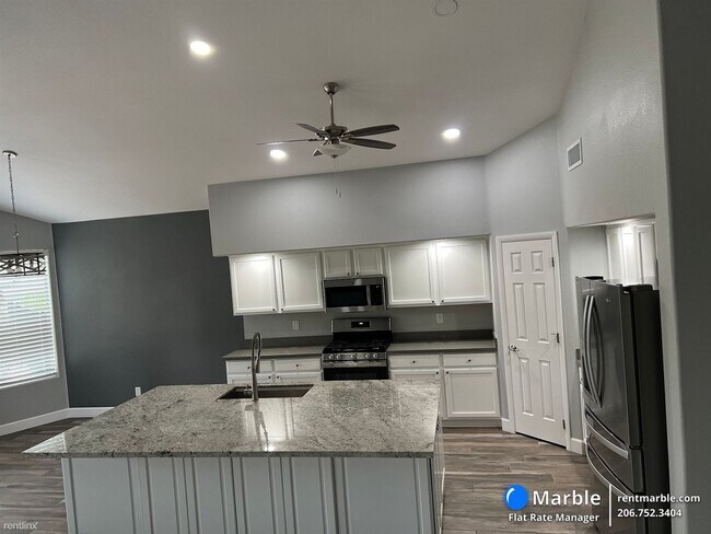 3138 E La Costa Pl Chandler, AZ 85249 photo 3