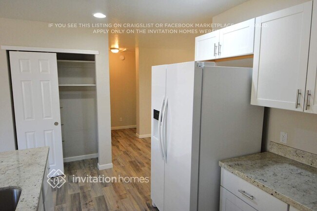 816 E Mountain View Rd Phoenix, AZ 85020 photo 5