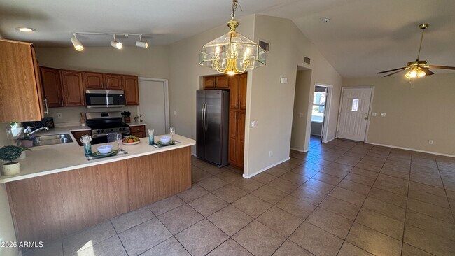 12721 W Palm Ln Avondale, AZ 85392 photo 5