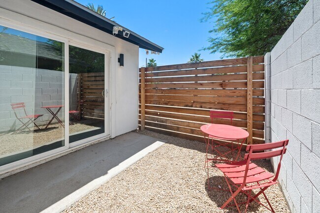 1110 E Polk St Phoenix, AZ 85006 photo 5