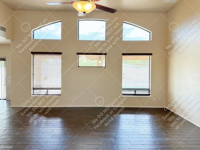 9003 S 10th Dr Phoenix, AZ 85041 photo 5