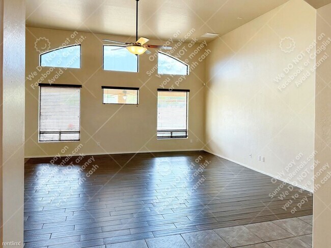 9003 S 10th Dr Phoenix, AZ 85041 photo 4