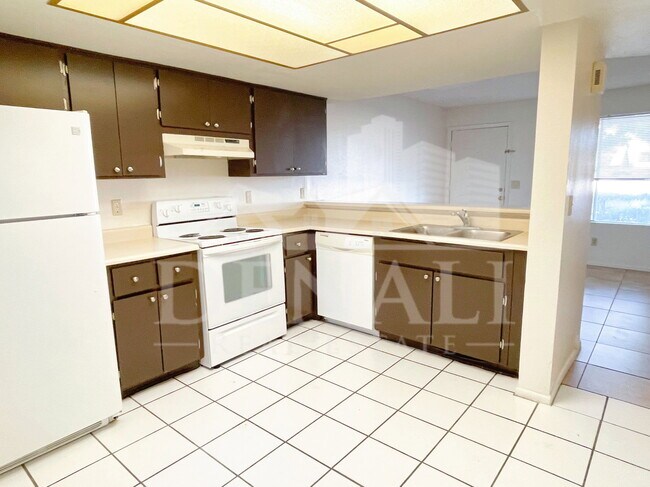 19601 N 7th St Phoenix, AZ 85024 photo 5