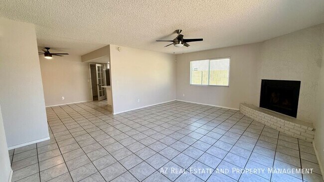 4502 W Edgemont Ave Phoenix, AZ 85035 photo 5